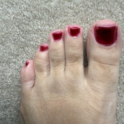 Ashka Salon & Spa - Sloppy nail polish work. Worst pedicure ever not worth $110.