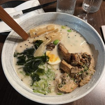 Chinatown - Local Flavor Near Me - London, XGL Chinatown - Local Flavor Near Me - London, XGL