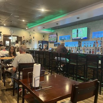 Ryans Pizza and Hibachi - Bar and dining room. There are several booths off to the left. - Japanese Near Me - Beaufort, South Carolina Ryans Pizza and Hibachi - Bar and dining room. There are several booths off to the left. - Japanese Near Me - Beaufort, South Carolina