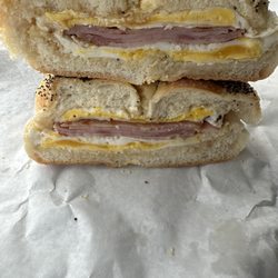Wendy's Sound Ave Deli - Absolutely delicious fried eggs with ham on a fresh roll delicious