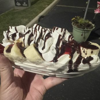 Kippy's Kustard - Banana mama - Ice Cream & Frozen Yogurt Near Me - Roanoke, Virginia Kippy's Kustard - Banana mama - Ice Cream & Frozen Yogurt Near Me - Roanoke, Virginia