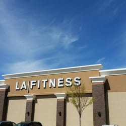 LA Fitness - The sun is shinning today.