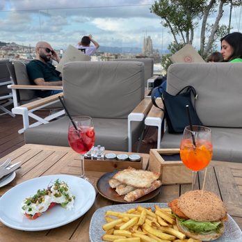 Hotel Majestic - Rooftop - Restaurants Near Me - Barcelona, B