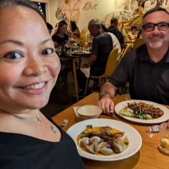 Kapa Hale - Cozy and inviting. Great date night locale - Hawaiian Near Me - Honolulu, Hawaii Kapa Hale - Cozy and inviting. Great date night locale - Hawaiian Near Me - Honolulu, Hawaii