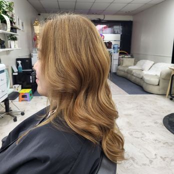 Classy Cuts - Hair Salons Near Me - Anaheim, California