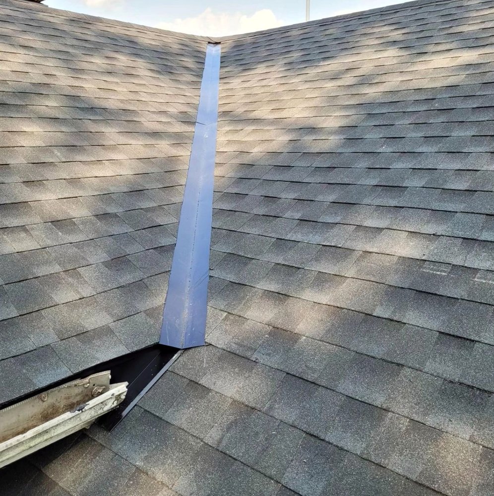 Slide of Robla Roofing