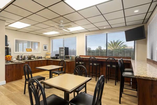 Days Inn by Wyndham Market Center Dallas Love Field by null