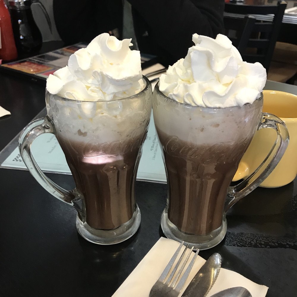 Mel's Commonwealth Cafe - Breakfast & Brunch Near Me - Wayland, Massachusetts