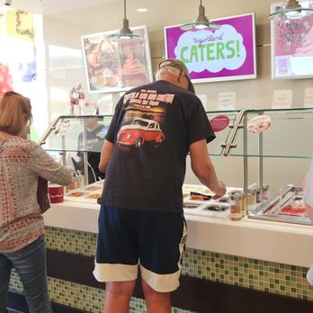 Yogurtland - Line of people to the cashier - Ice Cream & Frozen Yogurt Near Me - Redlands, California Yogurtland - Line of people to the cashier - Ice Cream & Frozen Yogurt Near Me - Redlands, California