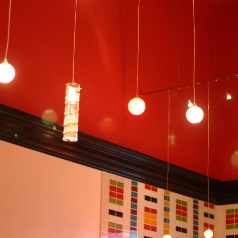 Lique Ice Cream Parlor - Ice Cream & Frozen Yogurt Near Me - Indio, California