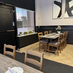 J Sushi - Interior