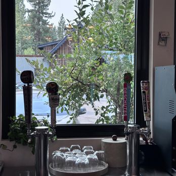 Cafe Lupine - Beer on tap - Coffee & Tea Near Me - Truckee, California