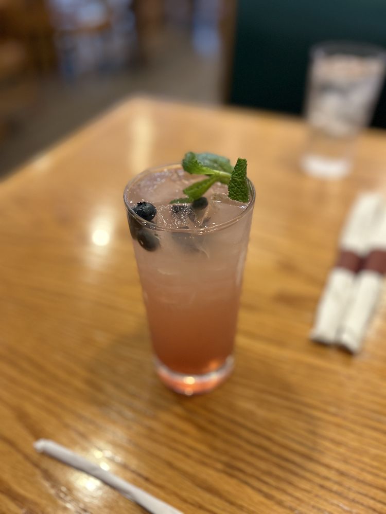 Grand Day Cafe