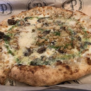 Pryes Brewing - Fungi pizza - Breweries Near Me - Minneapolis, Minnesota Pryes Brewing - Fungi pizza - Breweries Near Me - Minneapolis, Minnesota