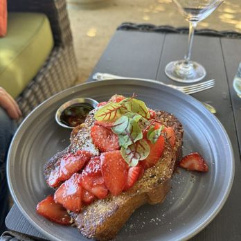 Roblar Winery - Citrus vanilla French toast with strawberries? Umm... no brainer! - Wineries Near Me - Santa Ynez, California Roblar Winery - Citrus vanilla French toast with strawberries? Umm... no brainer! - Wineries Near Me - Santa Ynez, California