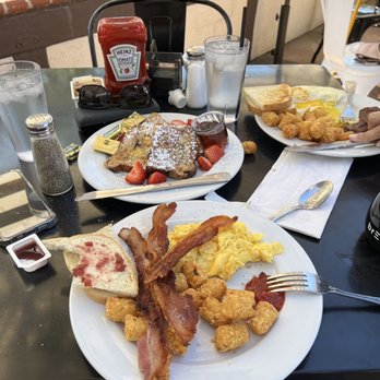 Brekkies - Lovely, but COLD... - Breakfast & Brunch Near Me - Solvang, California