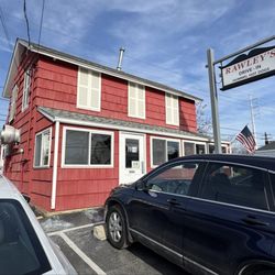 Rawleys Drive-In - Outside