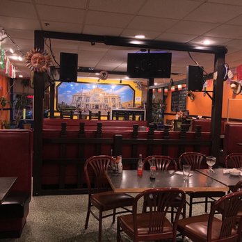 El Tejaban Mexican Grill - tables and booths - Mexican Near Me - Richfield, Minnesota El Tejaban Mexican Grill - tables and booths - Mexican Near Me - Richfield, Minnesota