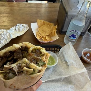 Taqueria San Bruno - Steak burrito with salsas - Mexican Near Me - San Bruno, California Taqueria San Bruno - Steak burrito with salsas - Mexican Near Me - San Bruno, California