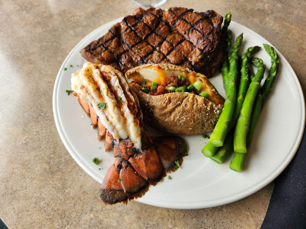 Fore Season Restaurant