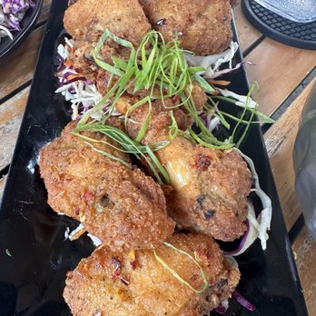 Gather On Maui - Wings were delicious! - Hawaiian Near Me - Kihei, Hawaii Gather On Maui - Wings were delicious! - Hawaiian Near Me - Kihei, Hawaii