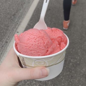 Sweet Pea's Ice Cream - sorbet - Ice Cream & Frozen Yogurt Near Me - Ogunquit, Maine