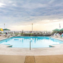 Quality Inn Suites Oceanfront 121 Photos 64 Reviews Hotels