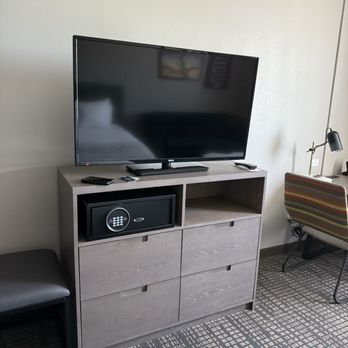 Oxford Suites Paso Robles - Hotels Near Me - Paso Robles, California Oxford Suites Paso Robles - Hotels Near Me - Paso Robles, California