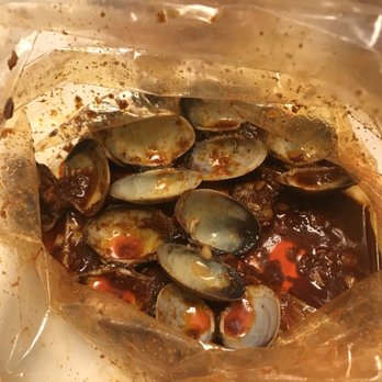 The Boiling Crab - This is after throwing out half of the empty shells. There is barely any clams, paid $11 for 1lb of empty shells and several pieces of clams - Seafood Near Me - Alhambra, California
