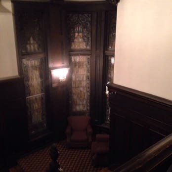 Mansions on Fifth - Stained glass windows in staircase - Bed & Breakfast Near Me - Pittsburgh, Pennsylvania Mansions on Fifth - Stained glass windows in staircase - Bed & Breakfast Near Me - Pittsburgh, Pennsylvania