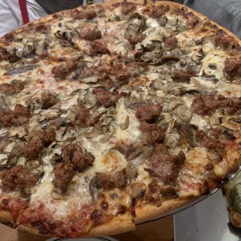 Georgina's Pizza Restaurant - Anchovies pizza oh my godness - Pizza Near Me - Bolton, Connecticut