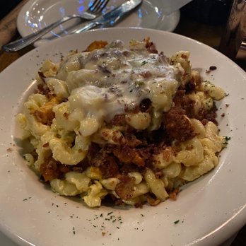 Finnigan's Wake Irish Pub - Jason's Mac and Cheese - Irish Near Me - Winston-Salem, North Carolina