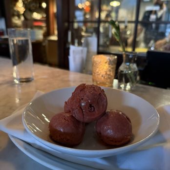 Cascina Spinasse - sorbetto!! - Italian Near Me - Seattle, Washington Cascina Spinasse - sorbetto!! - Italian Near Me - Seattle, Washington
