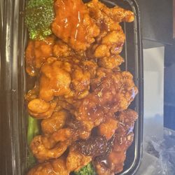 Main Moon - General Tso's Chicken