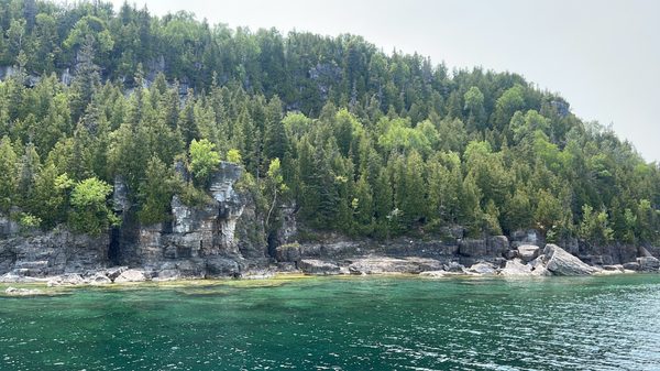 Flowerpot Island by null