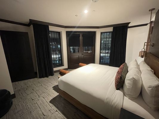 Hotel Renegade by null