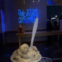 Brown sugar cookies & cream 1 Scoop