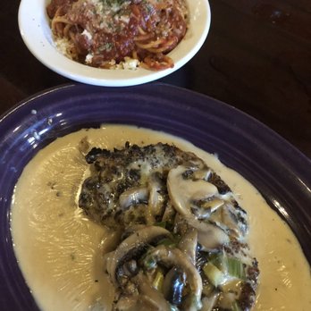 Mungo's Italian Eatery - Chicken Tony, With a side of spaghetti and red sauce - Italian Near Me - Collinsville, Illinois Mungo's Italian Eatery - Chicken Tony, With a side of spaghetti and red sauce - Italian Near Me - Collinsville, Illinois