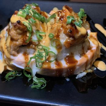 Kan Sushi - Volcano roll! Hubs said it was one of the best versions of a volcano roll he's ever had - Sushi Bars Near Me - Honolulu, Hawaii Kan Sushi - Volcano roll! Hubs said it was one of the best versions of a volcano roll he's ever had - Sushi Bars Near Me - Honolulu, Hawaii