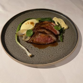 L'etoile - Another one of the courses with béarnaise sauce and the silky smooth mashed potatoes I have ever eaten - French Near Me - Rio de Janeiro, RJ L'etoile - Another one of the courses with béarnaise sauce and the silky smooth mashed potatoes I have ever eaten - French Near Me - Rio de Janeiro, RJ