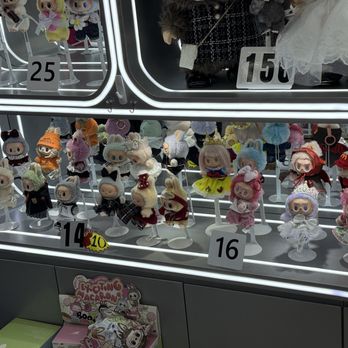 Claw World - labubu spot - Arcades Near Me - Las Vegas, Nevada