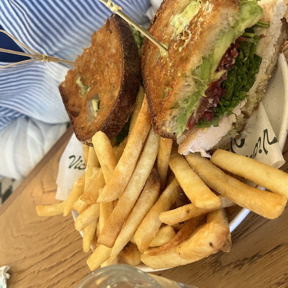 Vicky's All Day - Roasted Chicken Sandwich - Breakfast & Brunch Near Me - Los Angeles, California Vicky's All Day - Roasted Chicken Sandwich - Breakfast & Brunch Near Me - Los Angeles, California