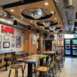 Raising Cane's Chicken Fingers - Inside