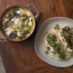 Majordomo - Boiled Whole Chicken with rice, domojang, ginger scallion, and soup.