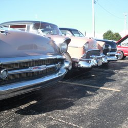 Johnny K's - Cruise Night
