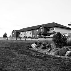 Altenhofen Inn & Suites - Altenhofen Inn & Suites along HWY 36 in Seneca, KS 66538