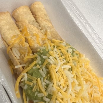 Arsenios Mexican Resturante - 3 Rolled with Guacamole - Mexican Near Me - Clovis, California Arsenios Mexican Resturante - 3 Rolled with Guacamole - Mexican Near Me - Clovis, California
