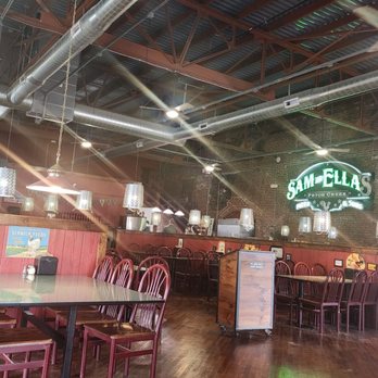 Sam & Ella's Chicken Palace - The inside. Nobody here at 5:30 on a Wednesday. - Salad Near Me - Pryor, Oklahoma Sam & Ella's Chicken Palace - The inside. Nobody here at 5:30 on a Wednesday. - Salad Near Me - Pryor, Oklahoma