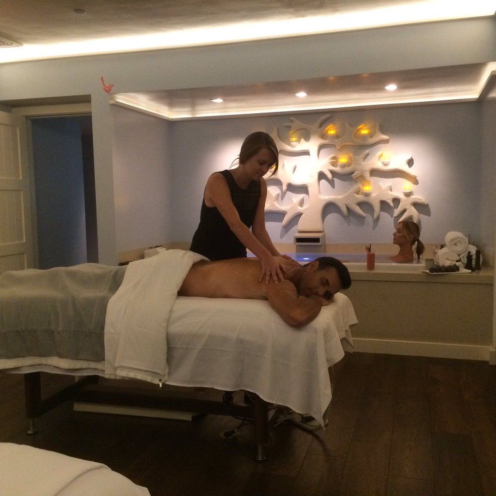 Revive Massage Therapy Logo