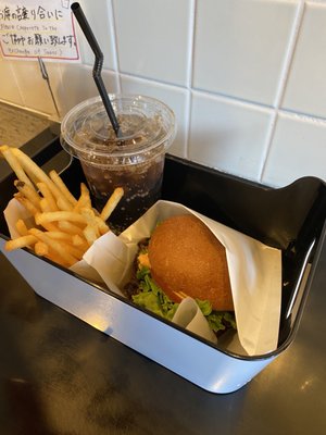 HENRY'S BURGER Daikanyama by null